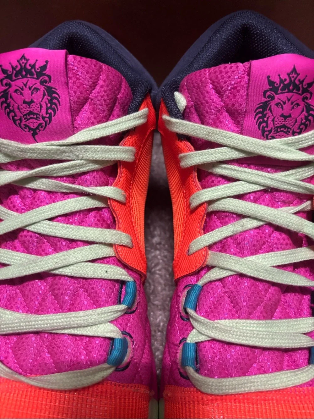 Nike Men’s LeBron Witness 8 Total Orange Laser Fuchsia